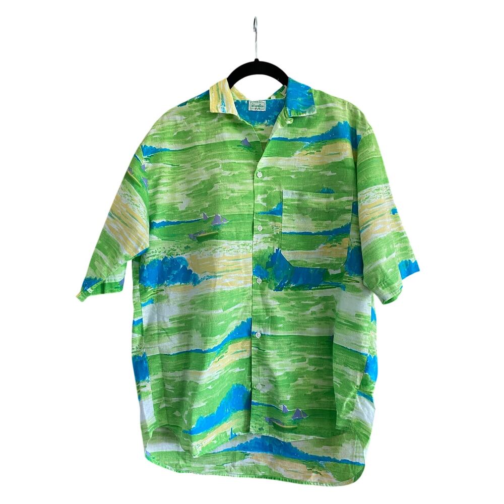Benetton Vintage 1980's Ocean Landscape Short Sleeve Button Down Size Small